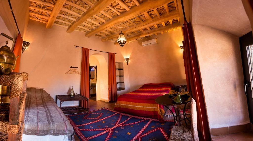 Dar Bladi Bed and Breakfast Tajda Rum bild